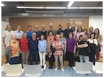 Foto de família dels participants en la 2a trobada de clubs de lectura de Badia del Vallès. Foto: Biblioteca Vicente Aleixandre/Servei Local de Català