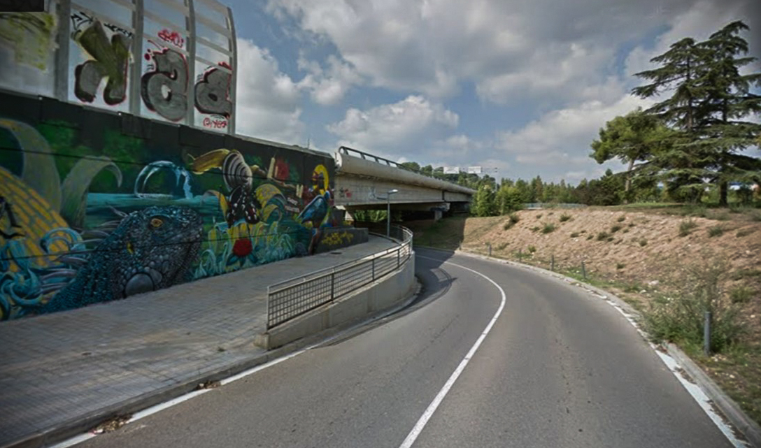 Viaducte de la C-58 sobre la carretera del Riu Sec, a Badia del Valls.