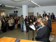foto discurso Eva Menor 16 aniversari Independ&egrave;ncia de Badia. 14 abril 2010.