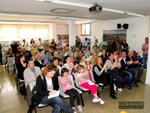 assitents a l'acte institucional