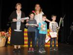 L'alcaldessa de Badia, Eva Menor, va lliurar els premis als alumnes de 1r de prim&agrave;ria