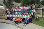 El grup de Badia present a la cloenda del cicle de passejades per a la gent gran posa amb l'alcaldessa i el regidor d'Esports