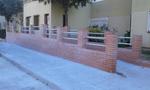 Obres de millora i supressi&oacute; de barreres arquitect&ograve;niques c.B&egrave;tica - Mur i barana