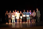 L'alumnat de 4t d'ESO amb Eva Menor, Iv&aacute;n Sanz, Jos&eacute; Manuel L&oacute;pez, Reme Moreno i Llu&iacute;s Baulenas