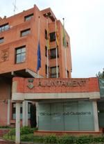 La bandera de la UE oneja a mig pal a l'Ajuntament de Badia del Vall&egrave;s