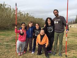 Belinda Sánchez (2a per la dreta) amb alguns companys d'equip