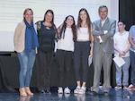 Alumnat premiat en el 15&egrave; Certamen Minerva, amb les autoritats