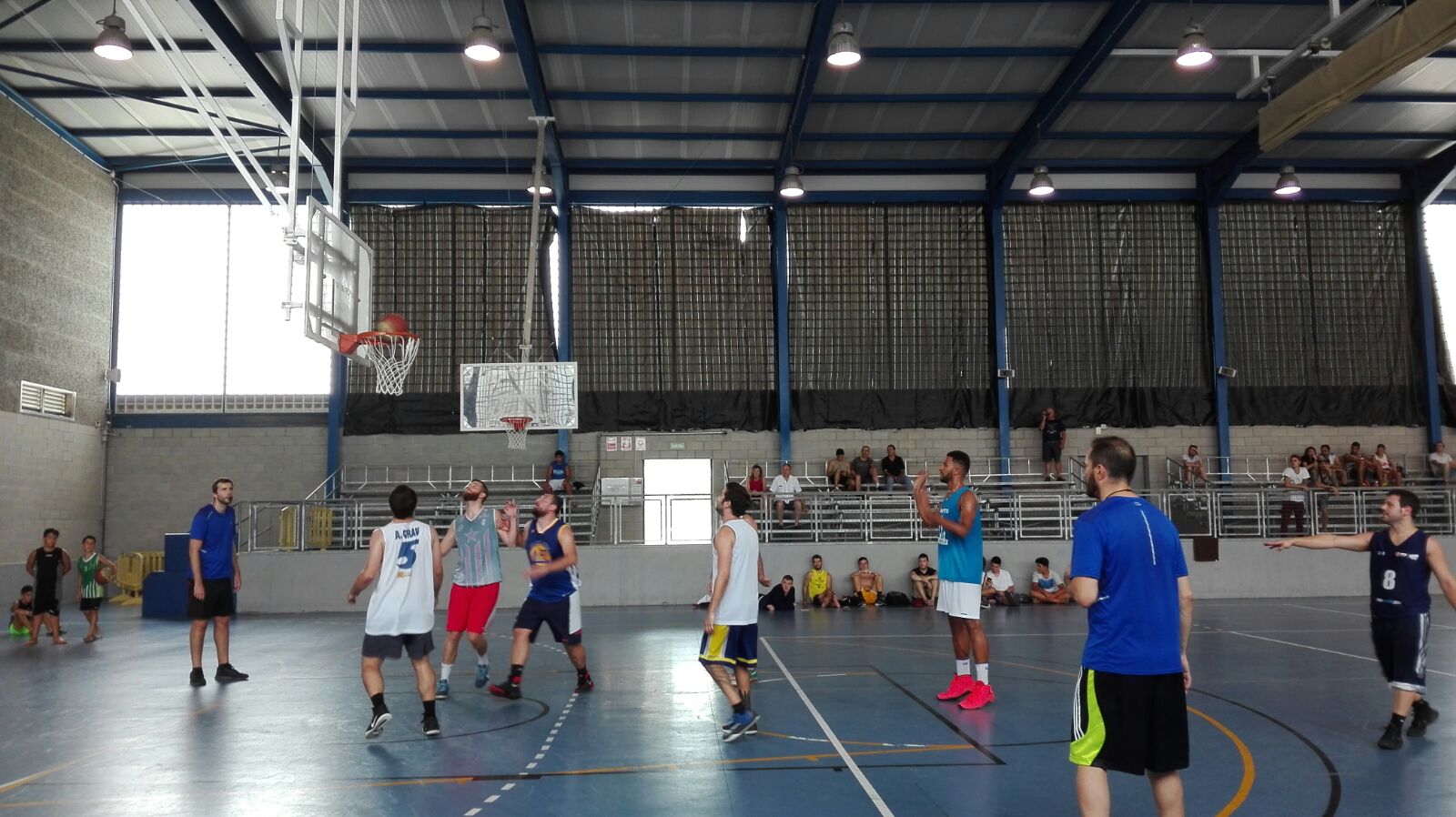 Imatge d'un dels partits del torneig. Foto cedida pel CB Nou Badia