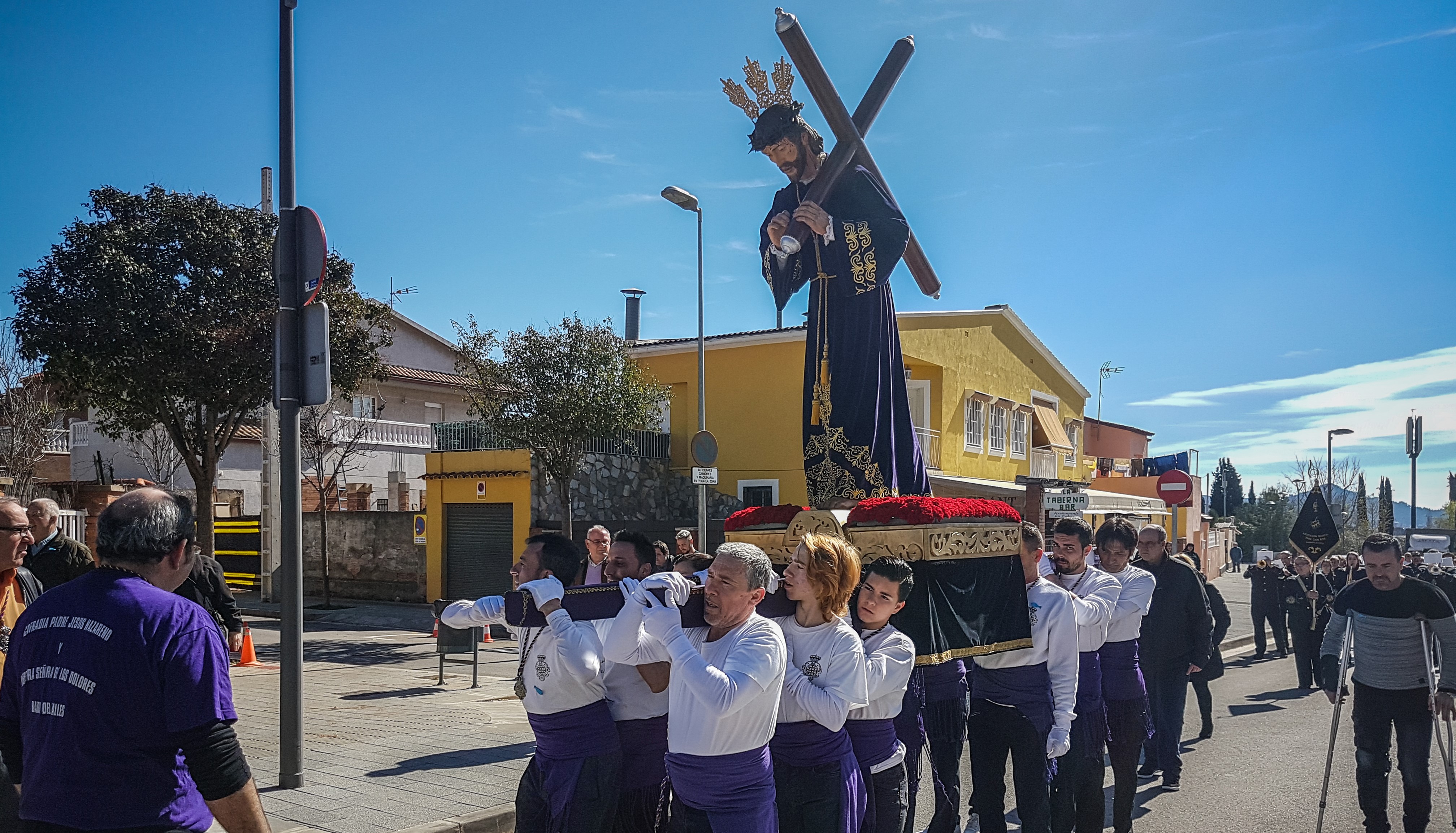 Trasllat de les imatges a la parrquia