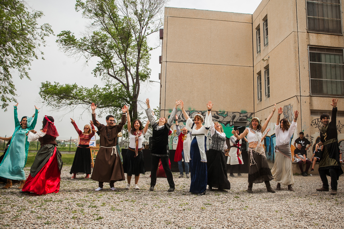 Ball medieval a l'Institut Federica Montseny