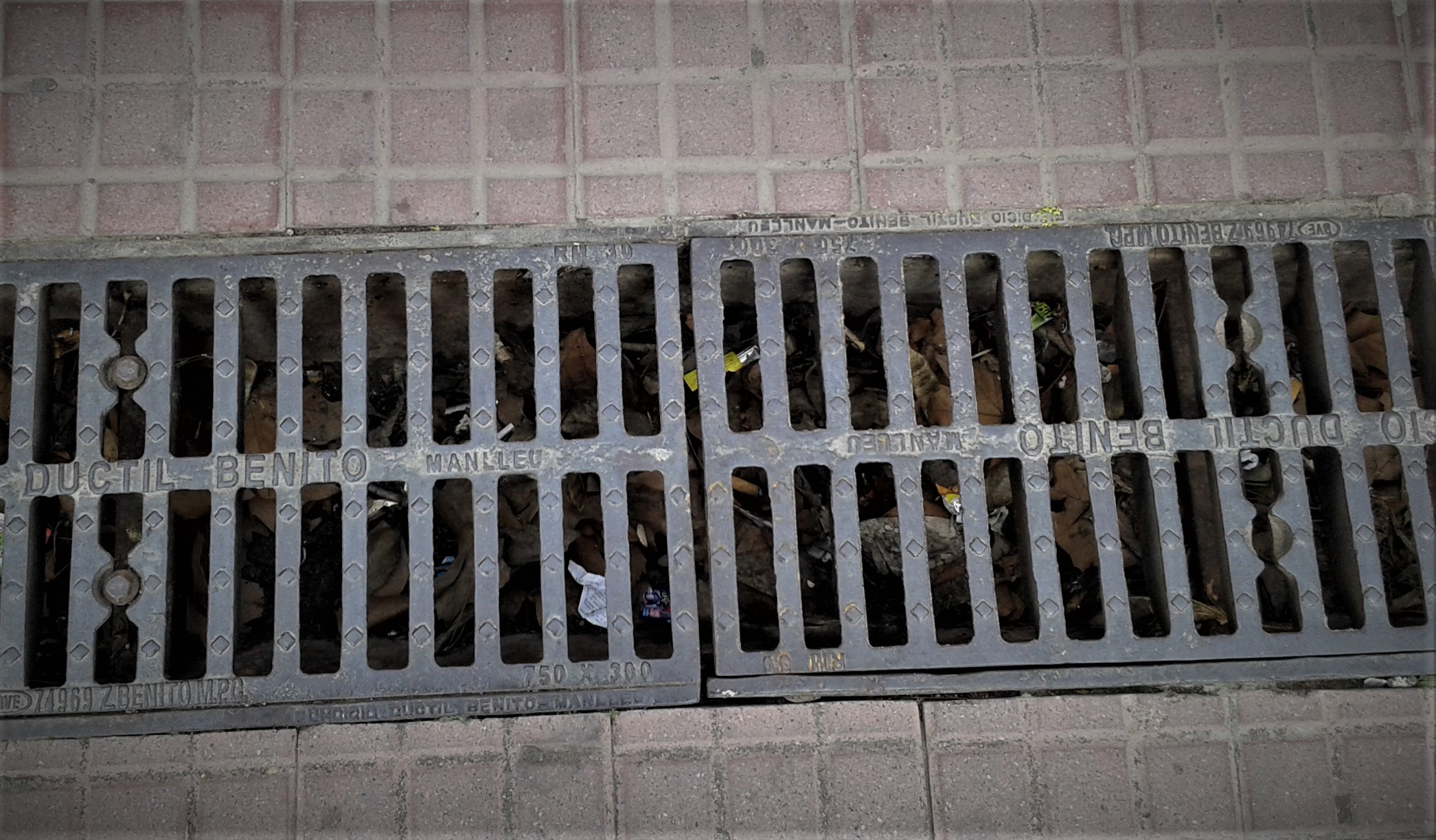 Neteja d'embornals, reixes i canaletes
