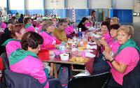 Més de 130 participants a la passejada per a la gent gran organitzada per Badia del Vallès