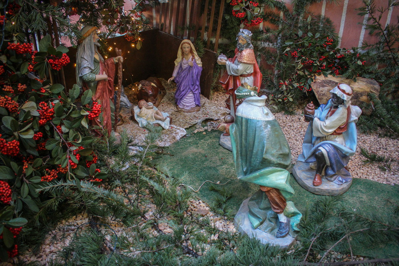 El pessebre de Nadal, al vestbul de l'Ajuntament