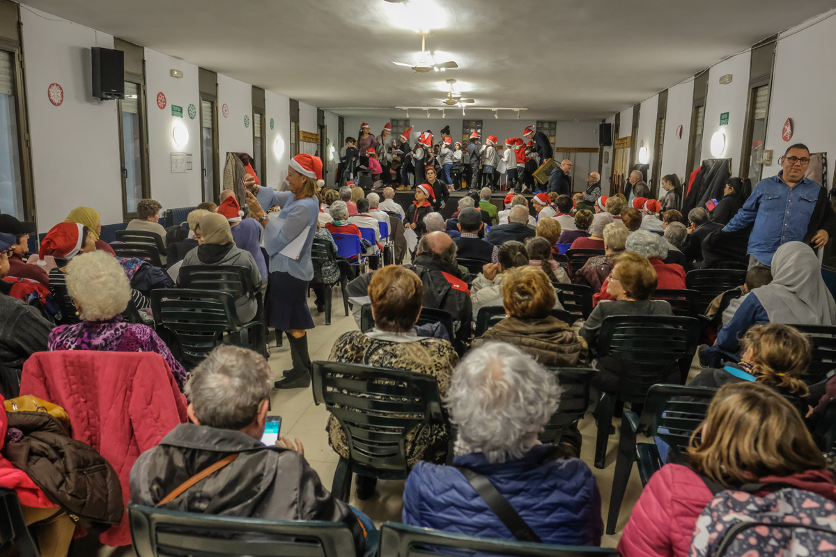 Imatge general de la sala del Casal d'Avis durant la cantada de nadales