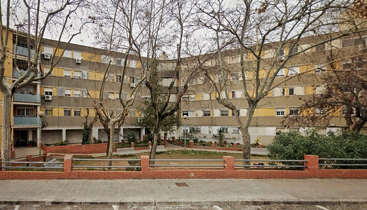 Dilluns, de 10 a 12 h, reparaci del tub de sanejament que dna servei a Av. del Cantbric 13 a 19