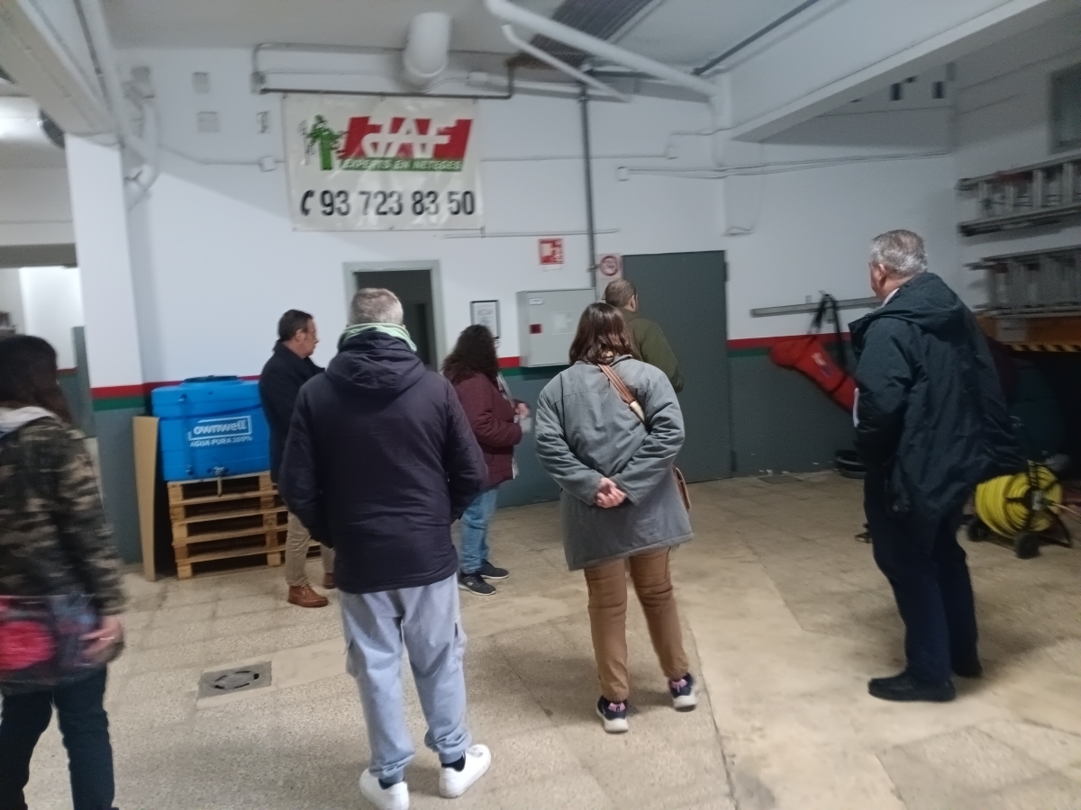 Les persones participants en el programa Orienta visiten lempresa JAF Experts en Neteges