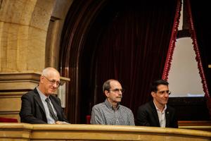 L'alcalde, a la sessi&oacute; del Parlament on es va aprovar la Llei per a l'erradicaci&oacute; de l'amiant a Catalunya