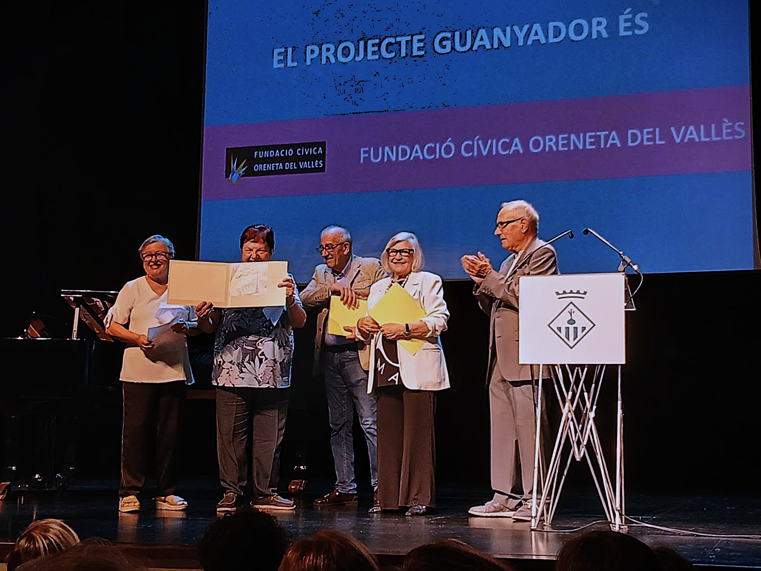 La Fundaci� C�vica Oreneta del Vall�s rep el reconeixement Adri� Miquel per la seva tasca per l�envelliment actiu