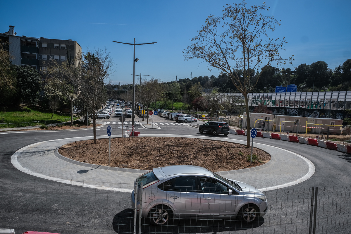 La rotonda, oberta al tr�nsit